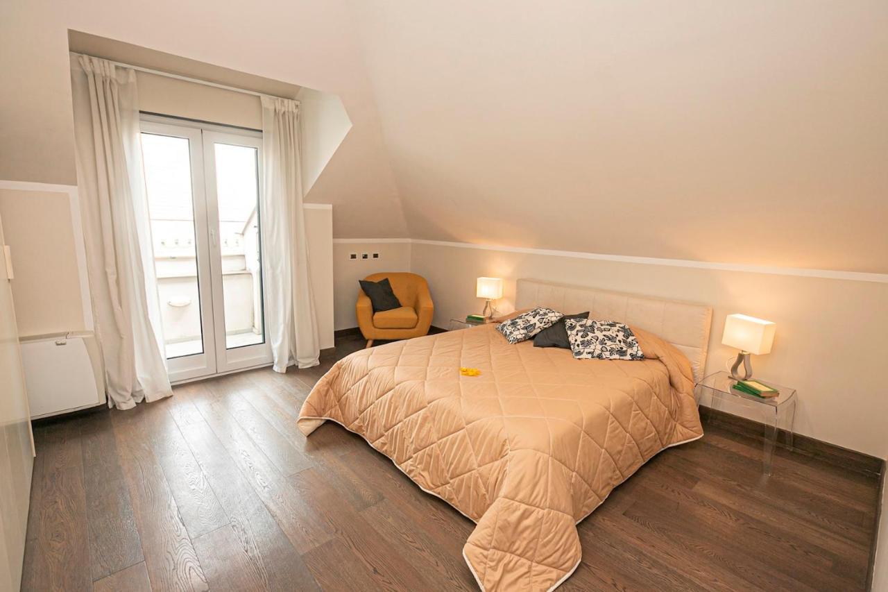 Appartement Real Italian Estate - Penthouse à Gênes Extérieur photo