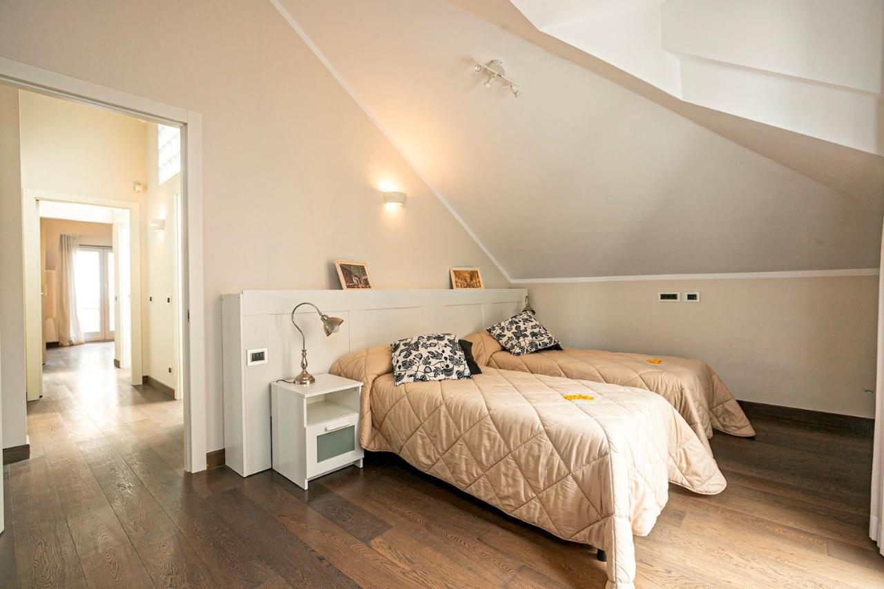 Appartement Real Italian Estate - Penthouse à Gênes Extérieur photo