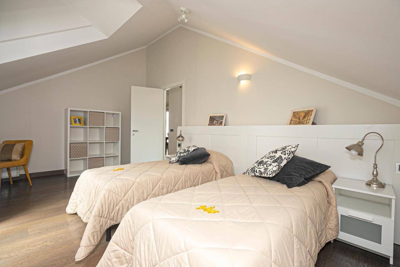 Appartement Real Italian Estate - Penthouse à Gênes Extérieur photo